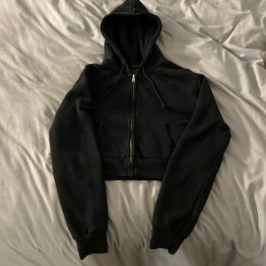Brandy melville black cropped hoodie